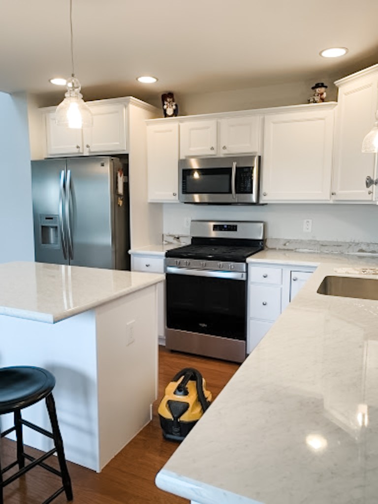 Carrara Marble Look-Alike in Laminate
