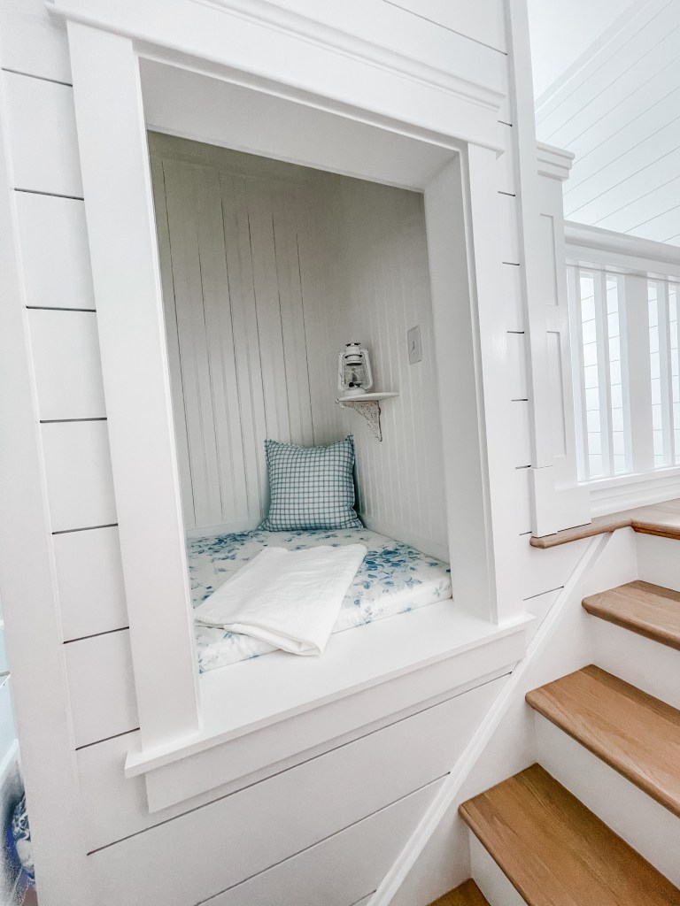 reading nook in the stairwell