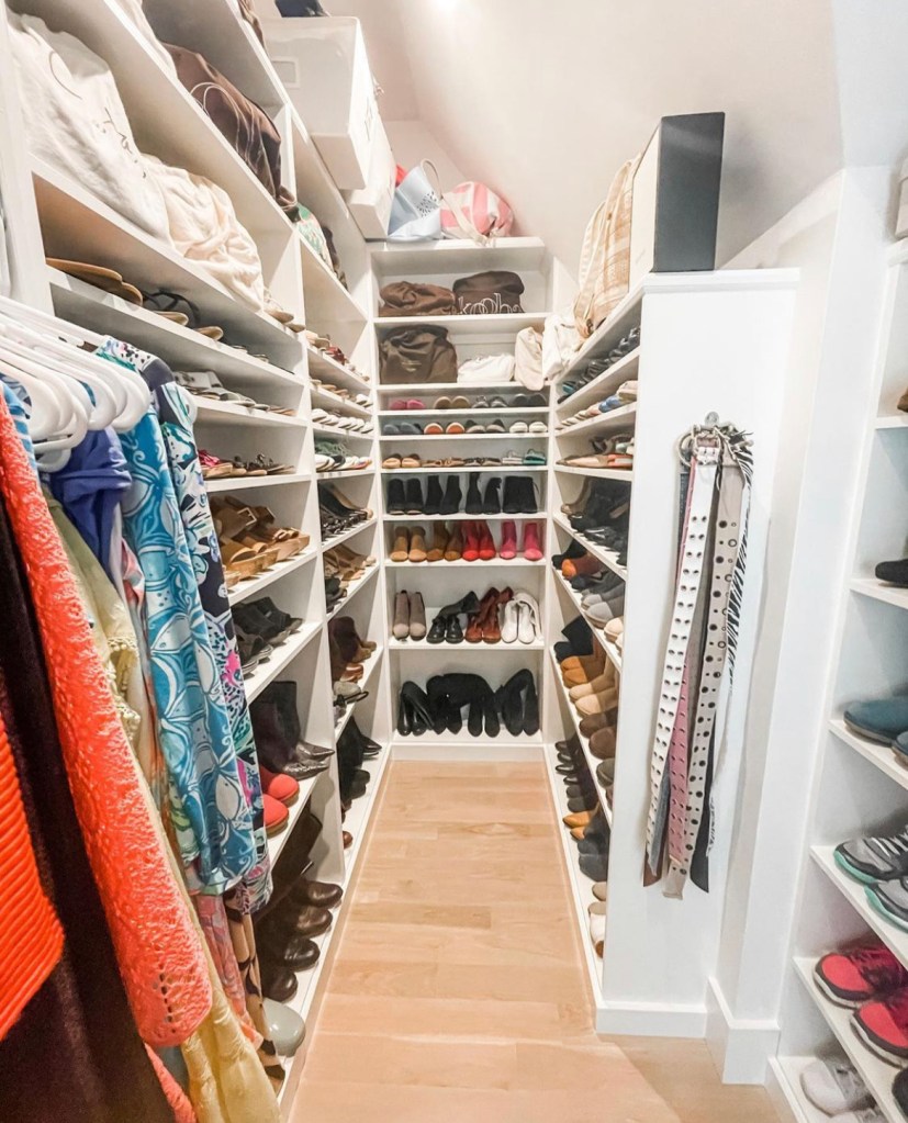 dressing room shoe closet