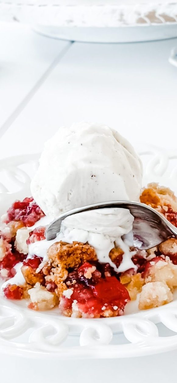 dump cake with ice cream